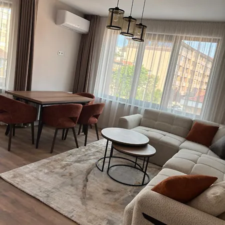 дизайнерски Burgas Stad